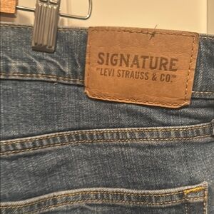 Signature by Levi Strauss Men's Blue Jeans size 36 by 34